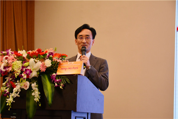 10Jong-Ho Park教授.JPG